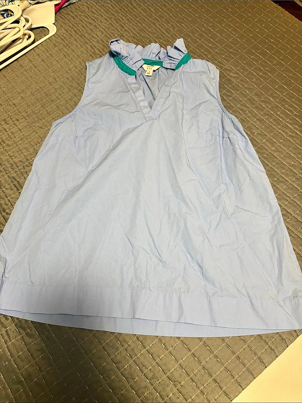 Crown & Ivy Sleeveless Tunic in Blue Size Small
